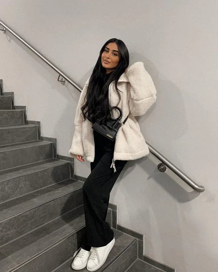 Lara | Abrigo largo de piel suave