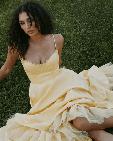 Laura | Vestido ajustado con tirantes finos